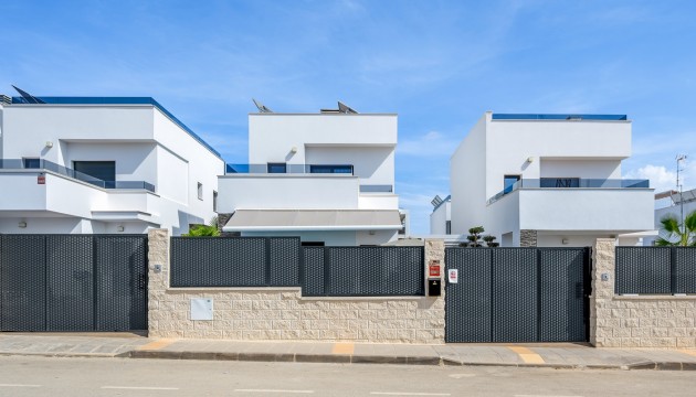 Videresalg - Detached Villa - Orihuela Costa - Orihuela