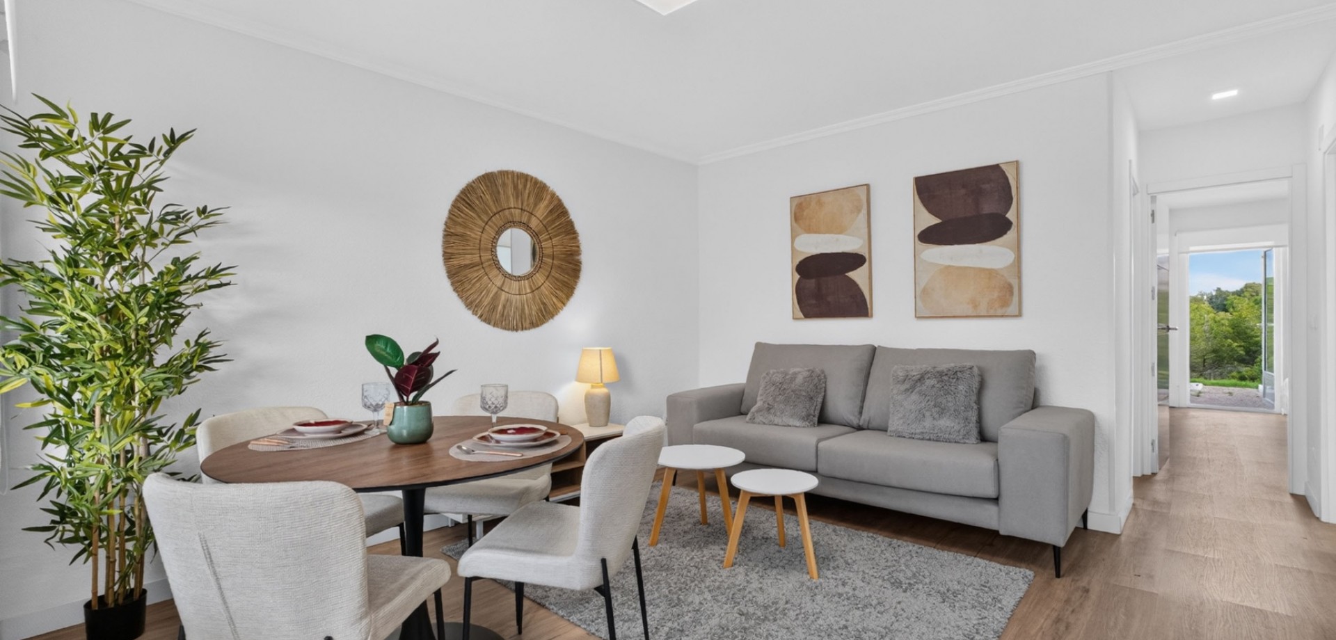 House in Villamartin - Image 3