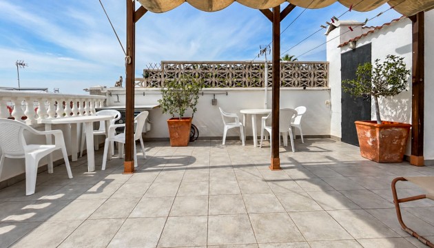 Resale - Bungalow - Torrevieja - La Siesta - El Salado -  Torreta