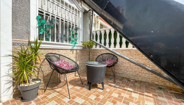 Resale - Bungalow - Torrevieja - La Siesta - El Salado -  Torreta
