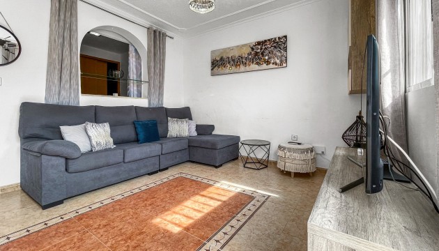 Resale - Bungalow - Torrevieja - La Siesta - El Salado -  Torreta