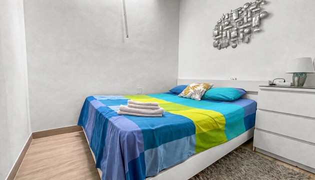 Resale - Bungalow - Torrevieja - La Siesta - El Salado -  Torreta