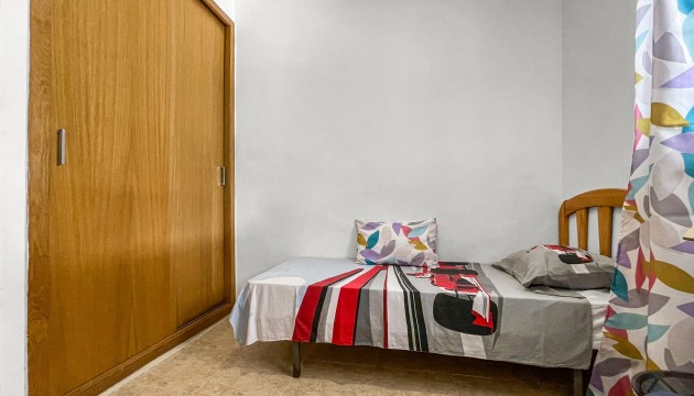 Resale - Bungalow - Torrevieja - La Siesta - El Salado -  Torreta