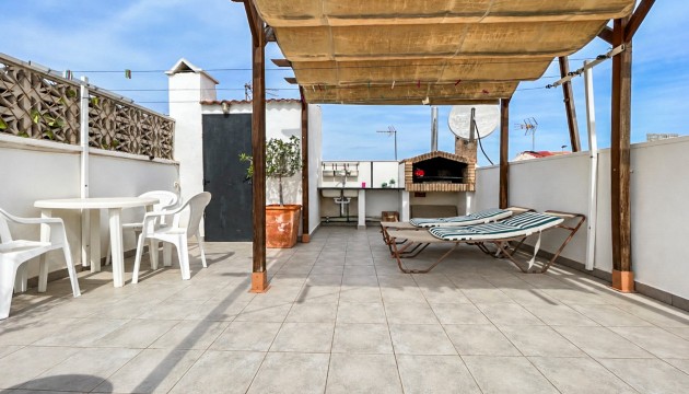 Resale - Bungalow - Torrevieja - La Siesta - El Salado -  Torreta