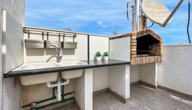Resale - Bungalow - Torrevieja - La Siesta - El Salado -  Torreta