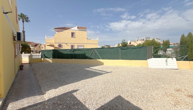 Videresalg - Rekkehus - Orihuela Costa - La Zenia