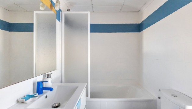 Wiederverkauf - Apartment - Torrevieja - Punta Prima