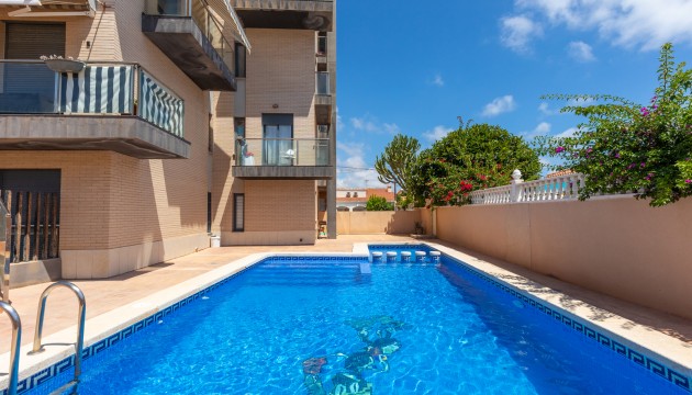 Wiederverkauf - Apartment - Torrevieja - Punta Prima