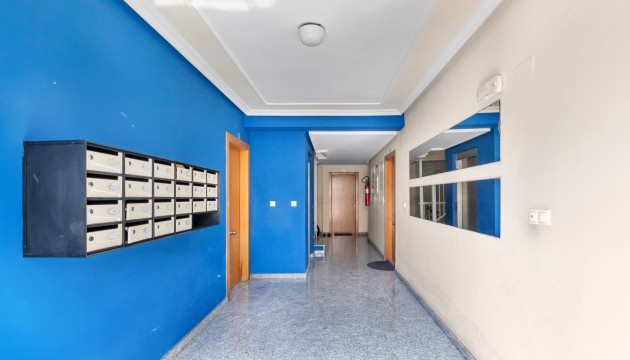 Wiederverkauf - Apartment - Torrevieja - Punta Prima