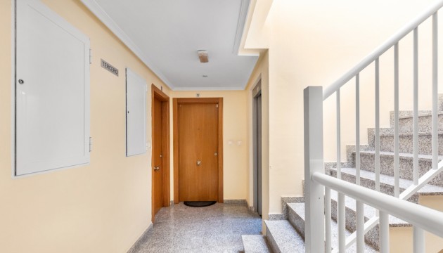 Wiederverkauf - Apartment - Torrevieja - Punta Prima