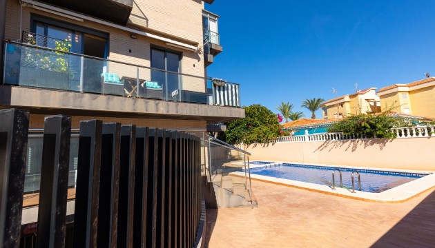 Wiederverkauf - Apartment - Torrevieja - Punta Prima