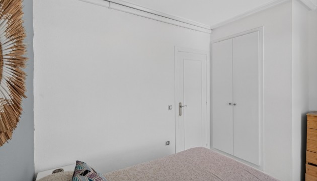 Wiederverkauf - Apartment - Torrevieja - Calle María Gil Vallejos