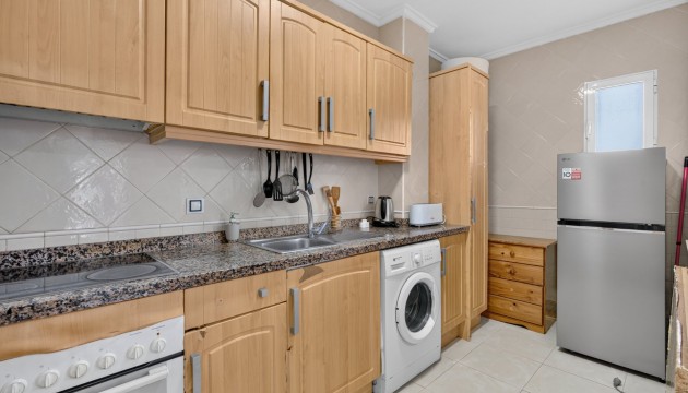Wiederverkauf - Apartment - Torrevieja - Calle María Gil Vallejos