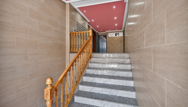 Wiederverkauf - Apartment - Torrevieja - Calle María Gil Vallejos