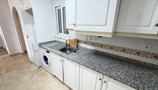 Odsprzedaż - Apartment - Orihuela Costa - Villamartín