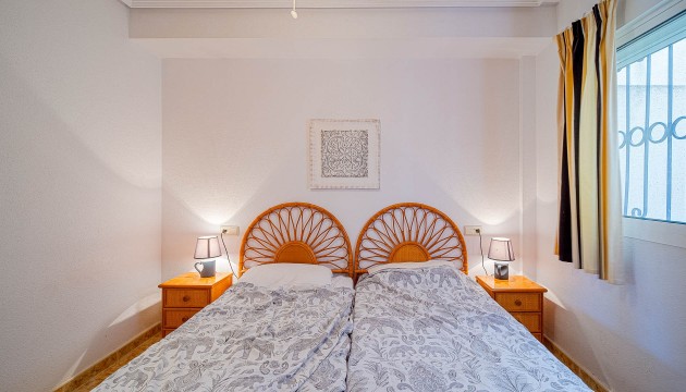 Odsprzedaż - Apartment - Orihuela Costa - Punta Prima