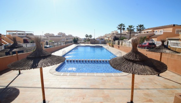 Odsprzedaż - Apartment - Orihuela Costa - Punta Prima