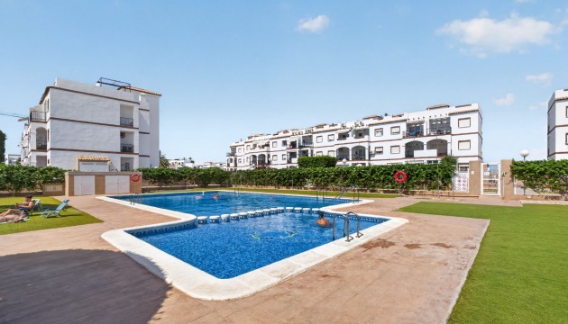 Odsprzedaż - Apartment - Orihuela Costa - Punta Prima