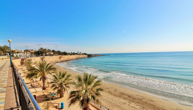Odsprzedaż - Apartment - Orihuela Costa - Punta Prima