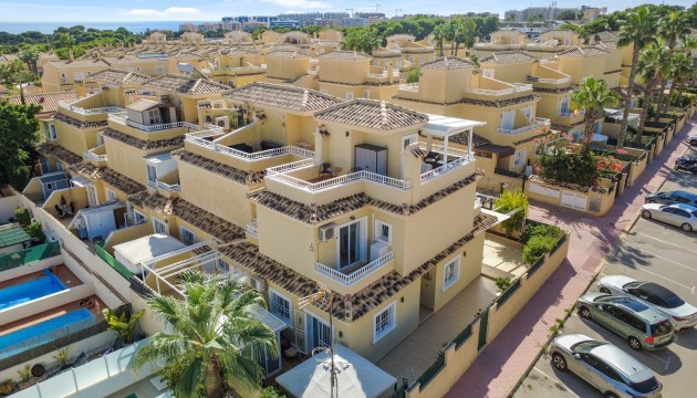 Resale - Townhouse - Orihuela Costa - Punta Prima