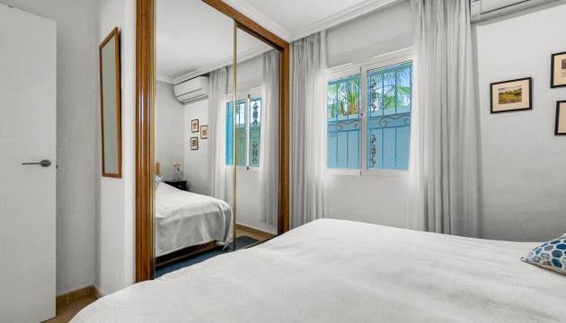 Resale - Townhouse - Orihuela Costa - Punta Prima