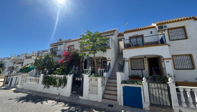 Odsprzedaż - Apartment - Orihuela Costa - Los Almendros-La Florida