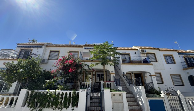 Odsprzedaż - Apartment - Orihuela Costa - Los Almendros-La Florida
