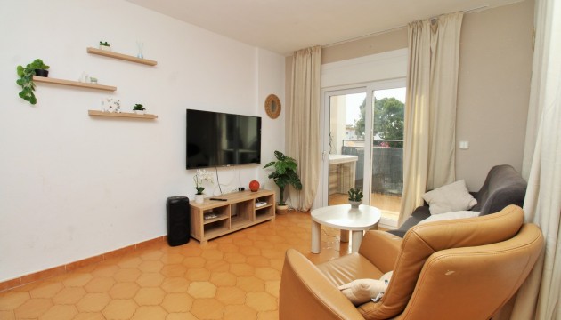Odsprzedaż - Apartment - Orihuela Costa - Villamartín