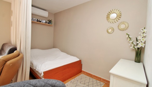 Odsprzedaż - Apartment - Orihuela Costa - Villamartín