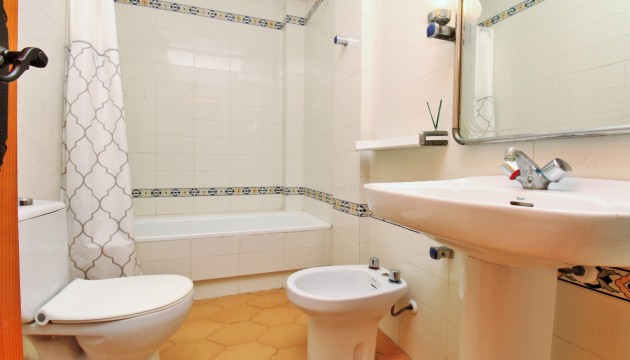 Odsprzedaż - Apartment - Orihuela Costa - Villamartín