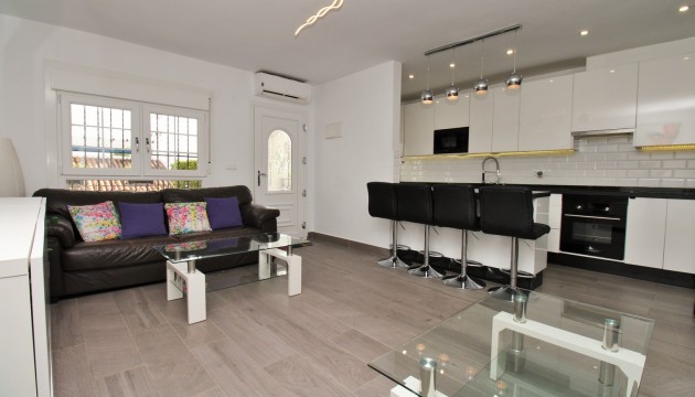 Перепродажа - Таунхаус - Orihuela Costa - Villamartín