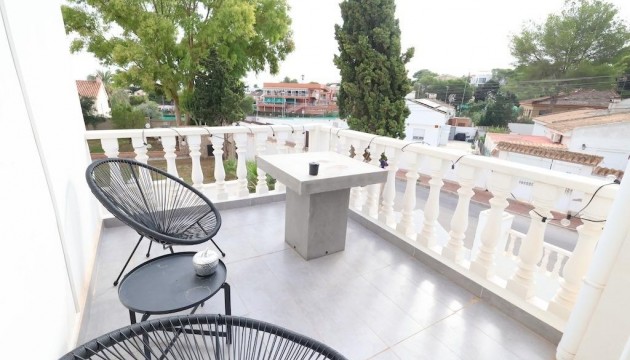 Odsprzedaż - Detached Villa - Torrevieja - Los Balcones - Los Altos del Edén