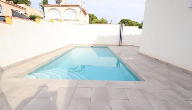 Odsprzedaż - Detached Villa - Torrevieja - Los Balcones - Los Altos del Edén