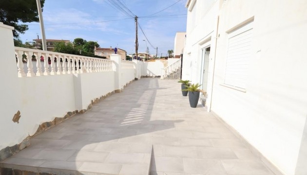 Odsprzedaż - Detached Villa - Torrevieja - Los Balcones - Los Altos del Edén