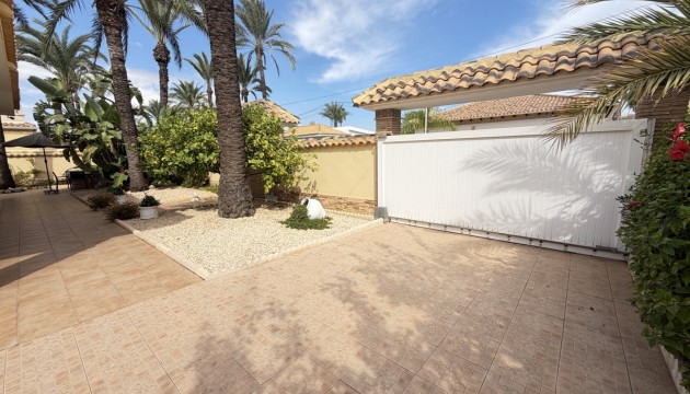 Odsprzedaż - Detached Villa - Orihuela Costa - Cabo Roig
