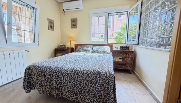 Odsprzedaż - Detached Villa - Orihuela Costa - Cabo Roig