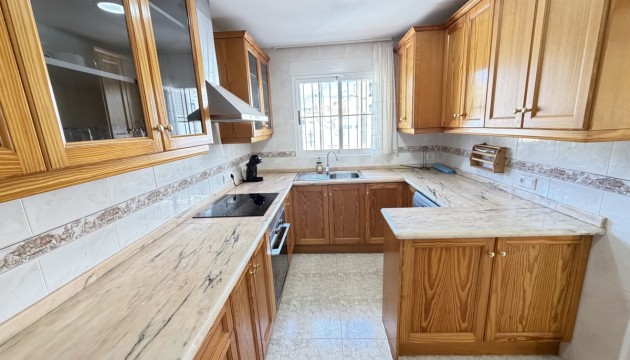 Odsprzedaż - Detached Villa - Orihuela Costa - Villamartín