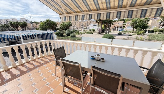 Odsprzedaż - Detached Villa - Orihuela Costa - Villamartín