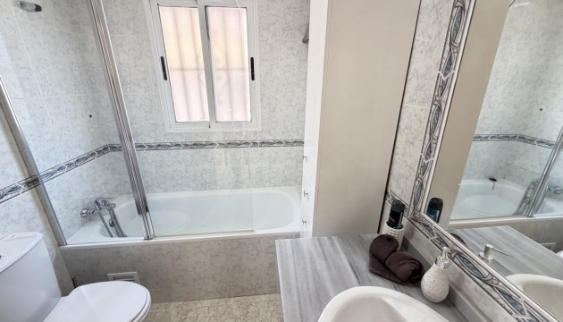 Odsprzedaż - Detached Villa - Orihuela Costa - Villamartín