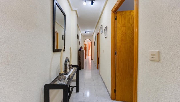Odsprzedaż - Apartment - Torrevieja - Playa del Cura