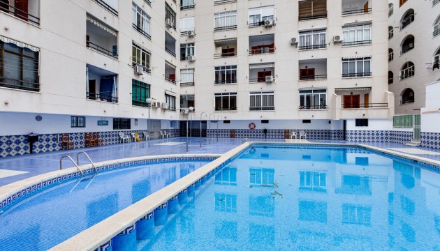 Odsprzedaż - Apartment - Torrevieja - Playa del Cura