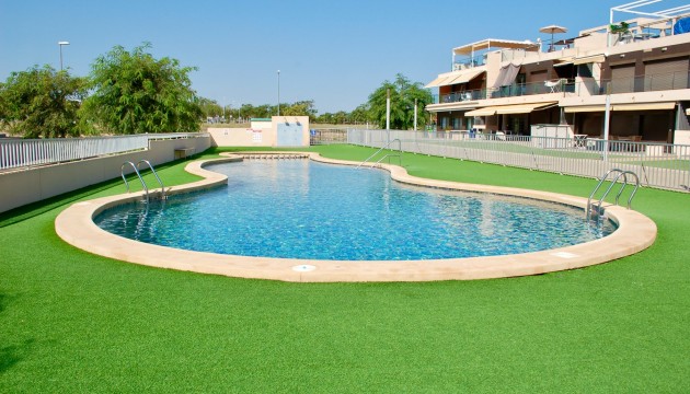 Odsprzedaż - Bungalow - Pilar de la Horadada - Mil Palmeras