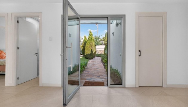 Odsprzedaż - Detached Villa - Orihuela Costa - Las Colinas Golf