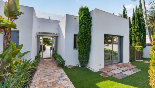 Odsprzedaż - Detached Villa - Orihuela Costa - Las Colinas Golf