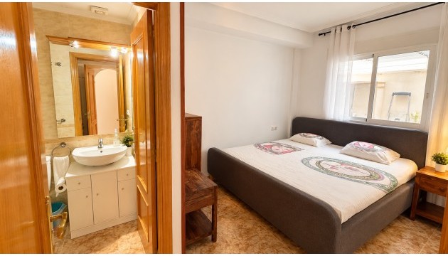 Odsprzedaż - Bungalow - Orihuela Costa - Punta Prima