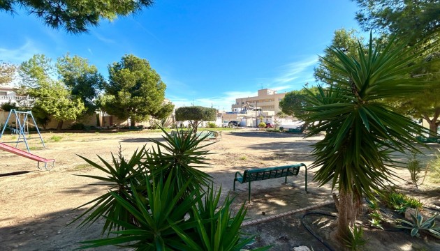 Odsprzedaż - Bungalow - Orihuela Costa - Lomas de Don Juan