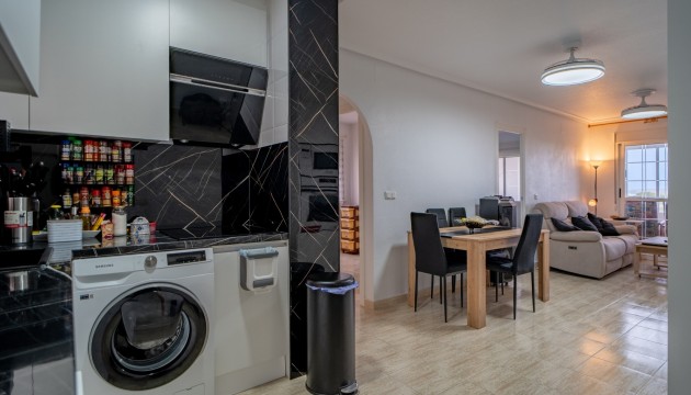 Odsprzedaż - Apartment - Torrevieja - La Siesta - El Salado -  Torreta
