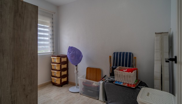 Odsprzedaż - Apartment - Torrevieja - La Siesta - El Salado -  Torreta