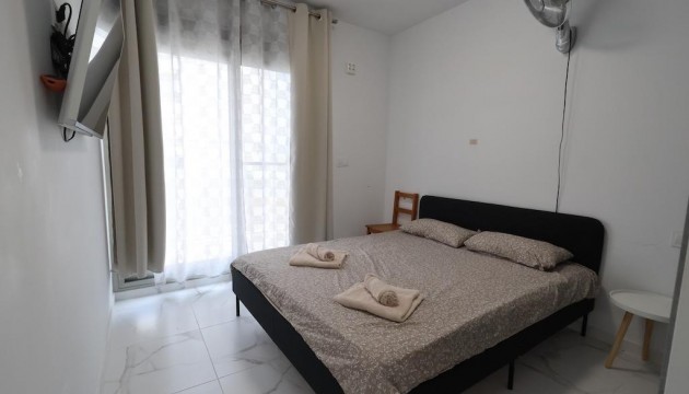 Odsprzedaż - Detached Villa - Orihuela Costa - Villamartín
