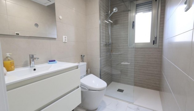 Odsprzedaż - Detached Villa - Orihuela Costa - Villamartín